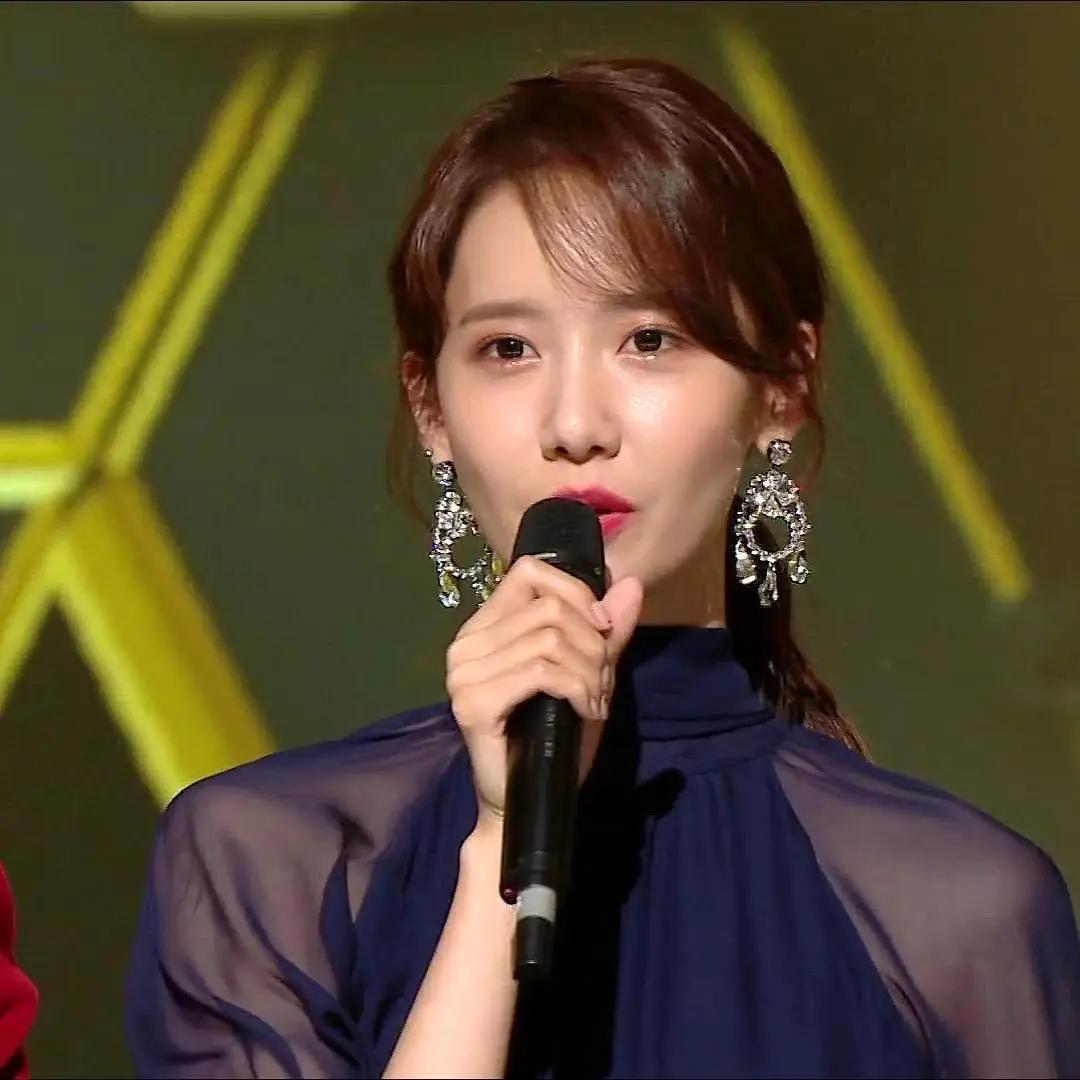 明星同款爱心气质高级轻奢耳饰,明星同款耳饰最好看的