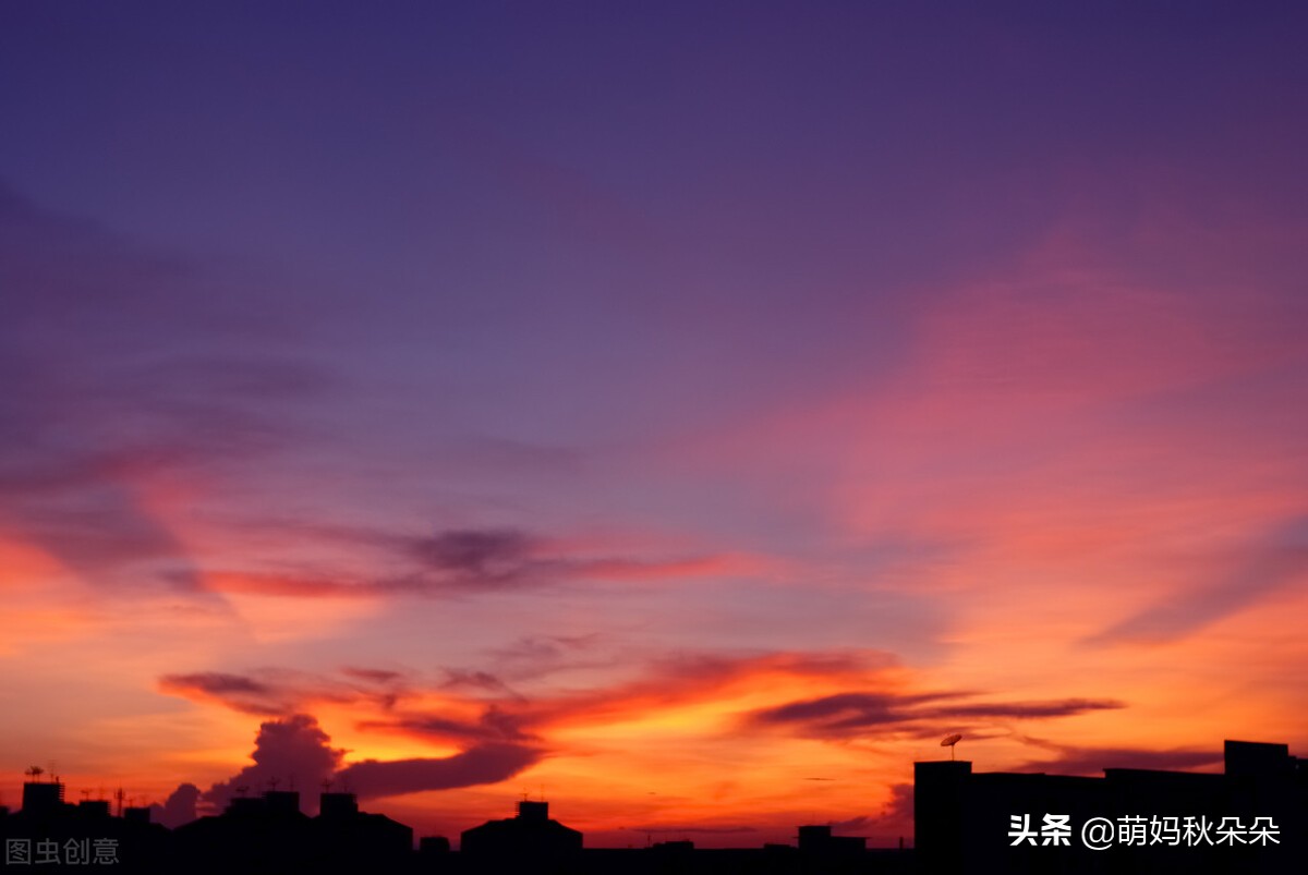 仰望天空感受大自然的美,仰望天空是一种享受