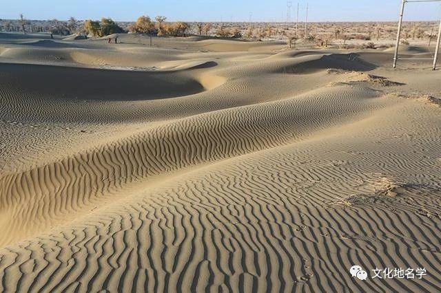 *疆新**地名为什么要进行汉字译写和单一罗马化？