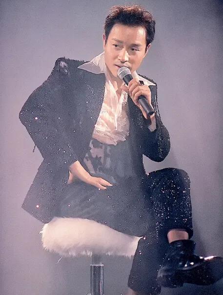 寮犲浗鑽onica绱壊瑗胯,寮犲浗鑽ｇ旱妯洓娴疯タ瑁呯収