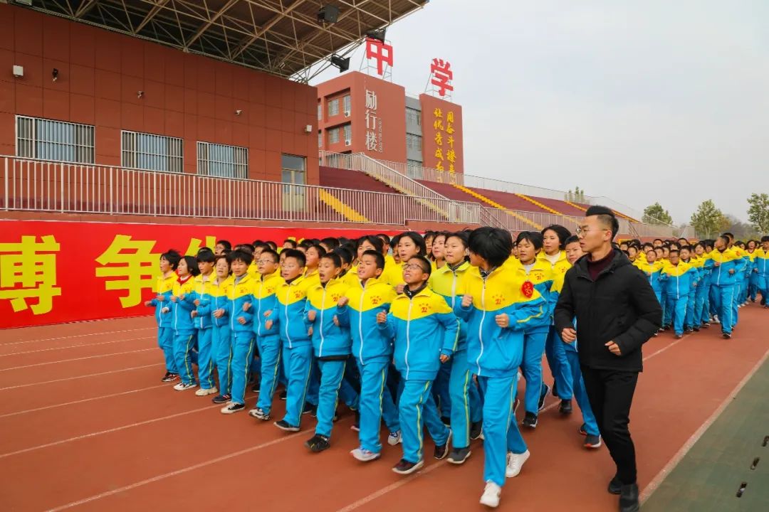 专家认为衡水二中的教育方式,衡水二中清河志臻中学