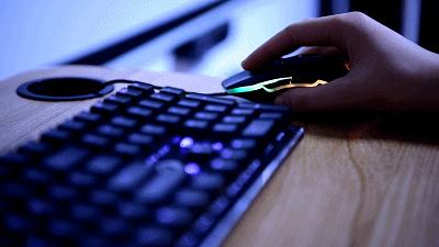 达尔优牧马人五代鼠标拆卸,达尔优牧马人鼠标绿色是多少dpi