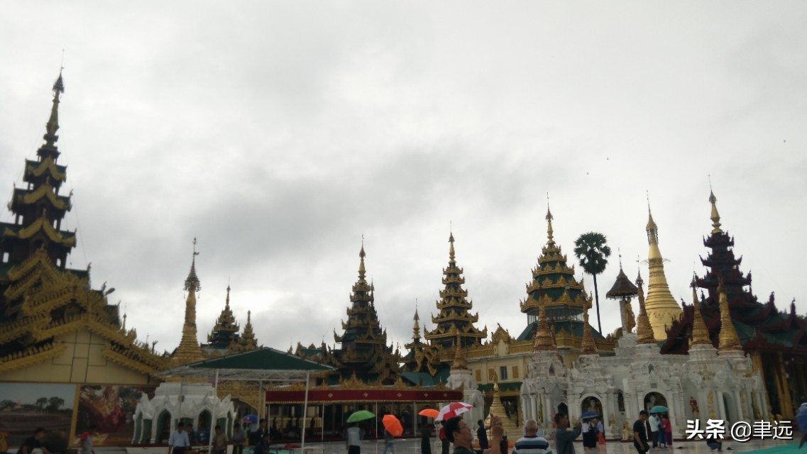 缅甸仰光大金塔全景图,仰光大金塔和勐焕大金塔全景
