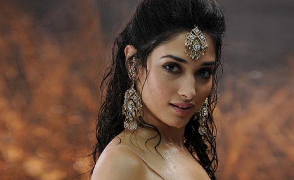 印度可以露肚脐不能露大腿,印度露肚脐