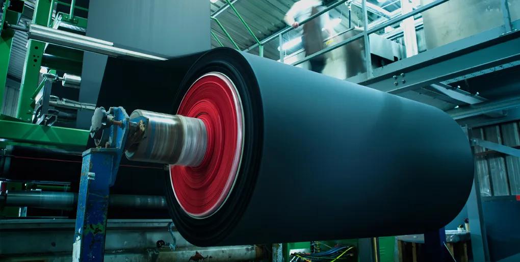 你买衣服的时候会考虑面料供应商吗？下次不如试试这些英国制面料