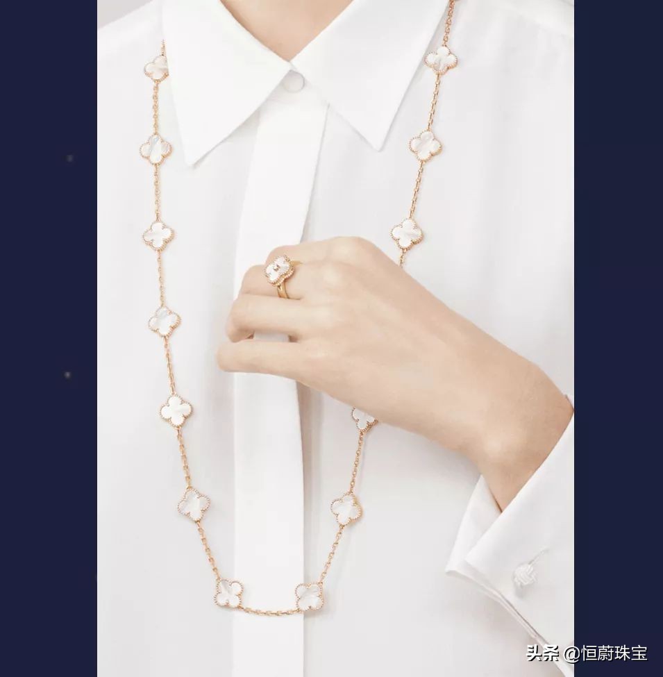 七夕礼物爱心四叶草项链,梵克雅宝四叶草项链黄金雕刻