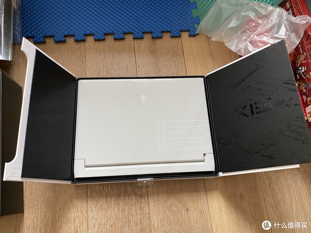 外星人x15r1开箱 (外星人x15r1评测)