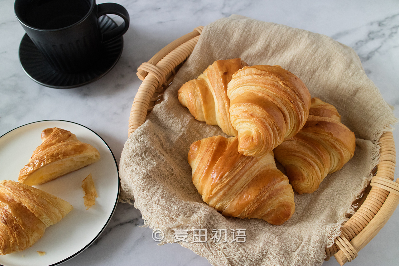 可颂机器开酥的正确方法和步骤,牛角包可颂面包开酥教程视频