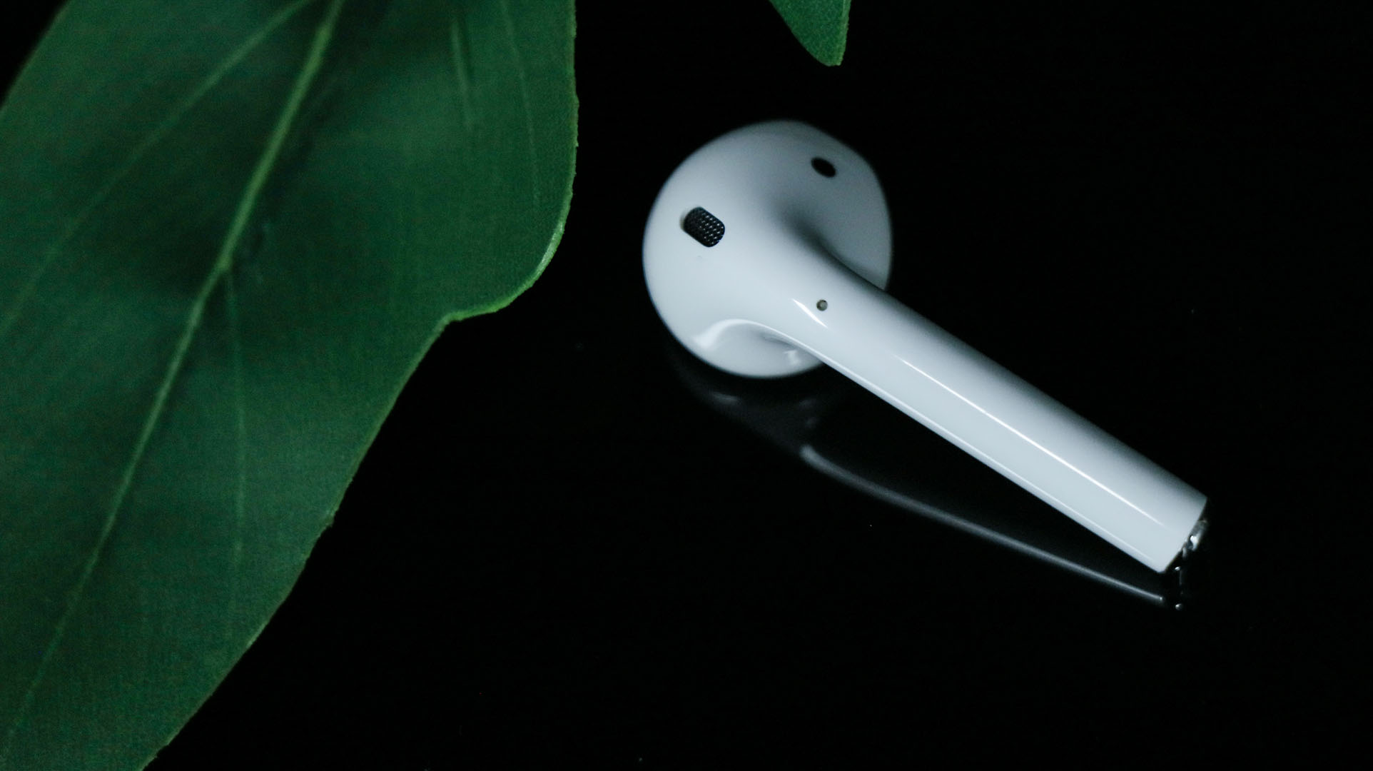 无敌是多么寂寞！AirPods2但求一败而不可得