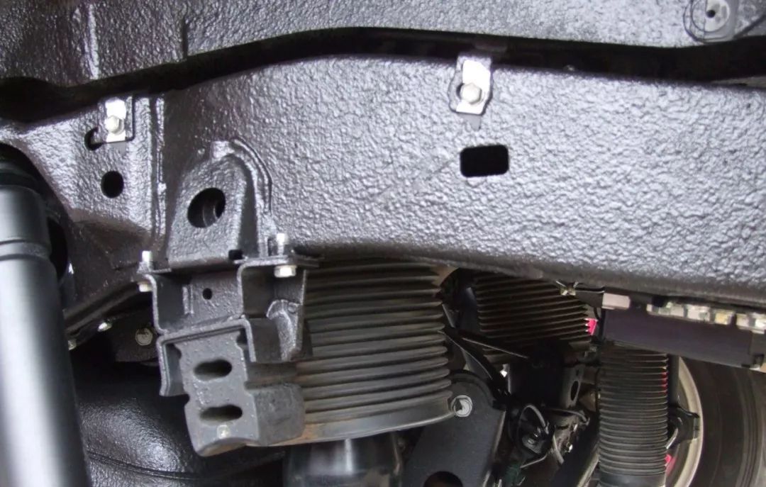 沃尔沃xc60新车需要装底盘装甲吗,没有上牌的新车可以做底盘装甲吗