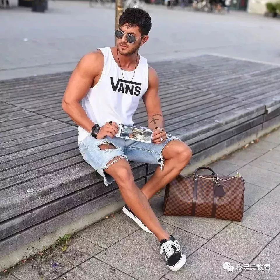 男士夏季短裤穿搭成熟质感高级,男士夏日短裤推荐