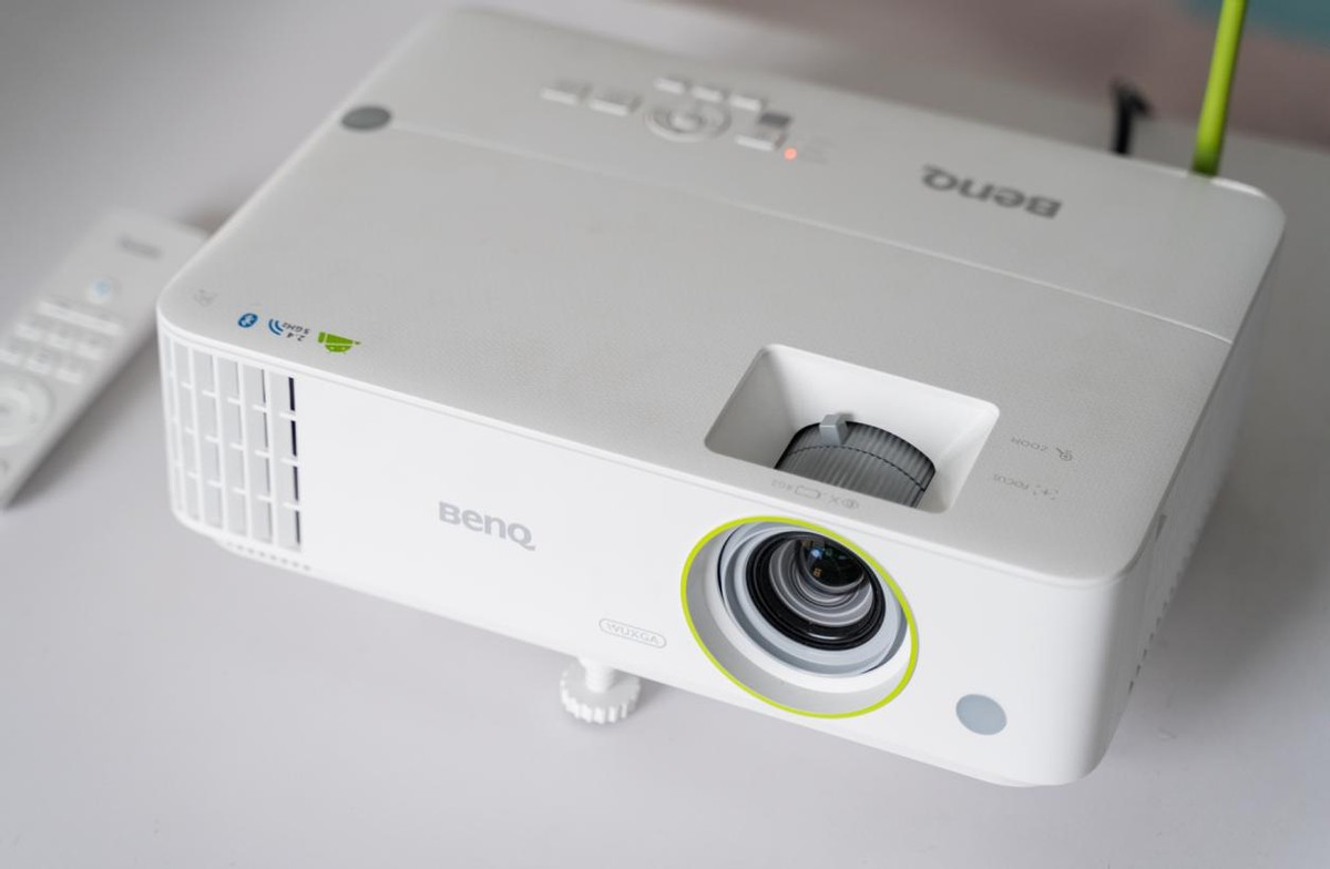 投影仪推荐明基e500,明基投影仪商务办公哪款好