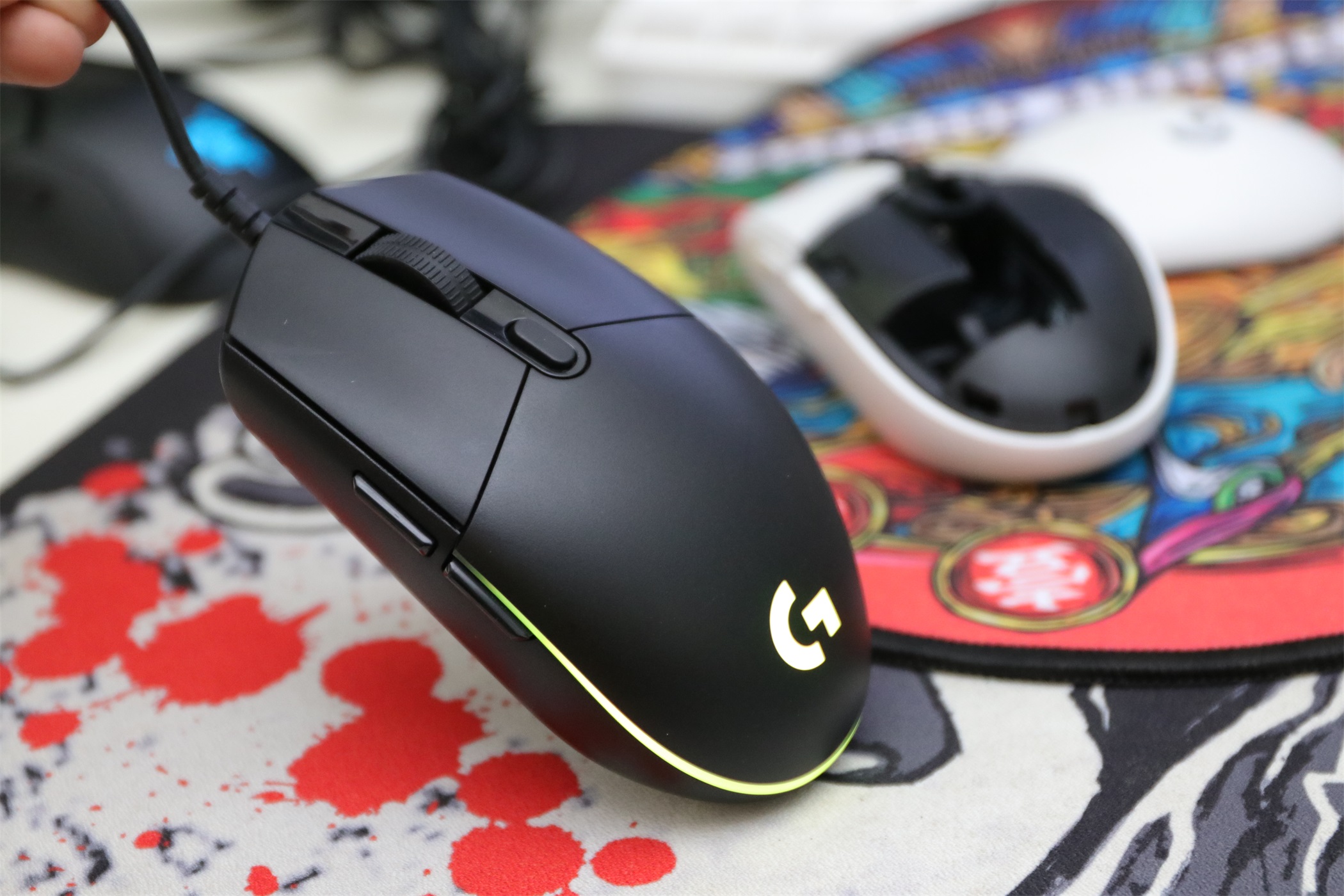 轻量化鼠标性价比推荐,200到300无线轻量化鼠标