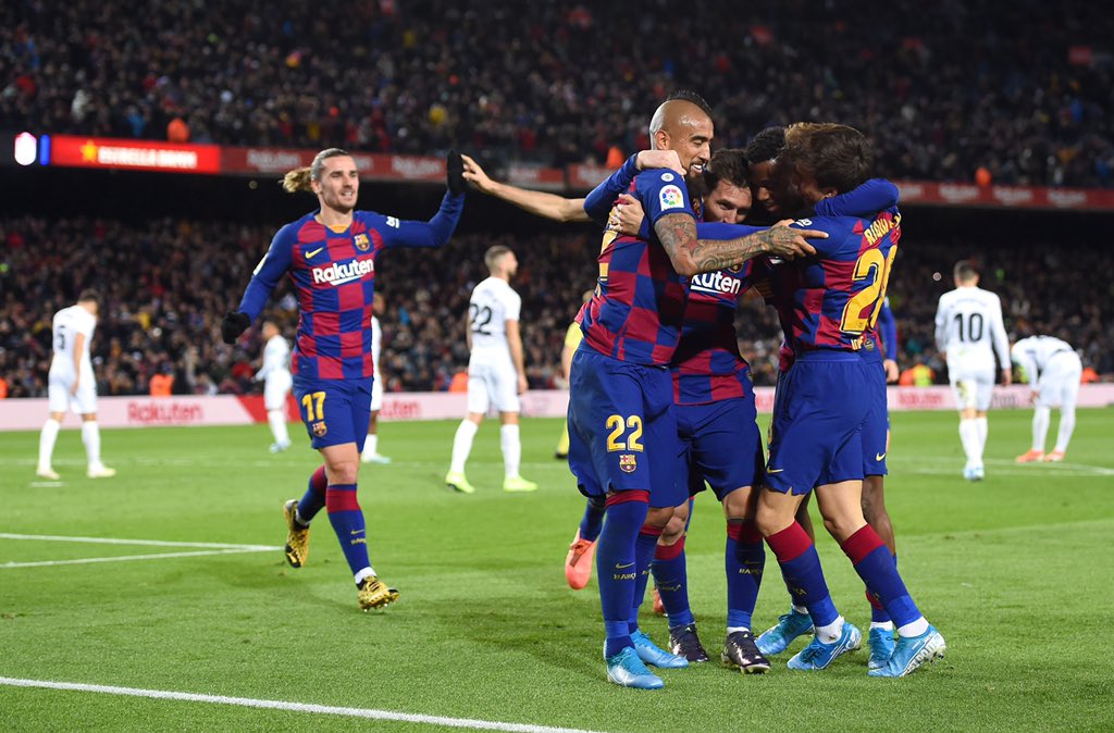 c罗16到18碾压梅西,巅峰时期的c罗力压梅西