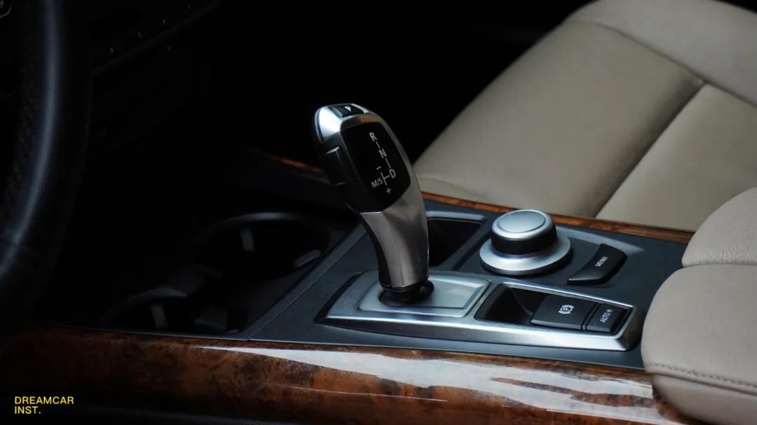 e70x5上代车型,11款宝马x5e70试驾视频