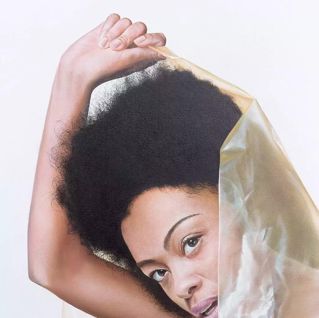 他画了一波美人，笔触精致，活色生香