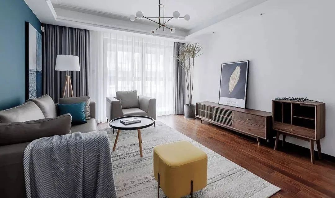 电视柜如何设计方便实用又高端,电视柜怎么布局实用与颜值并存