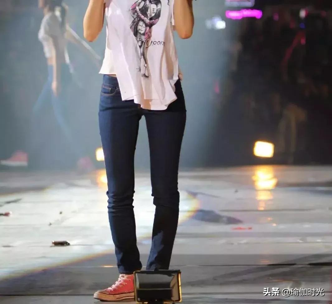 O型腿不动手术真的能改善吗,o型腿为什么一只腿弯一只腿直