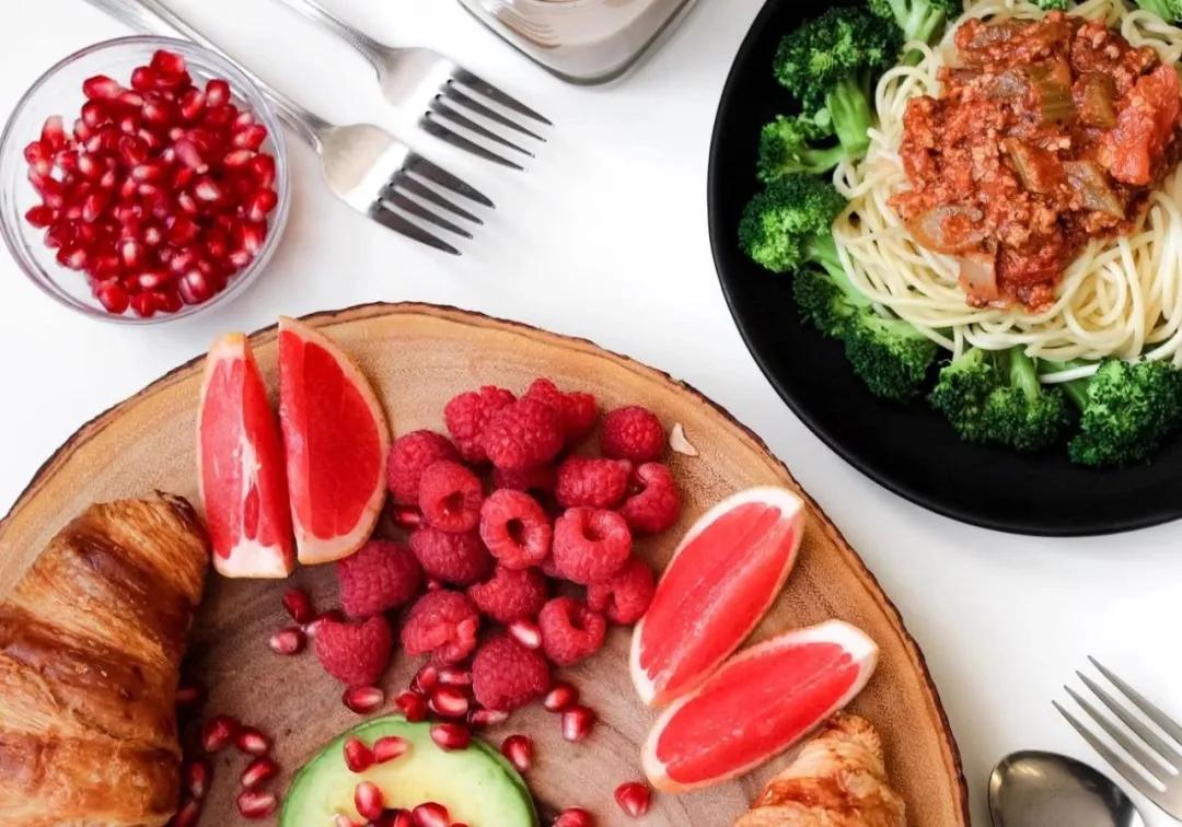 喝水都会胖这是真的吗,喝水都会胖是天生瘦不下来吗