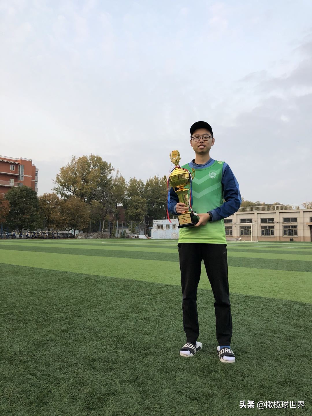 英式橄榄球传高抛球教学,英式橄榄球转球