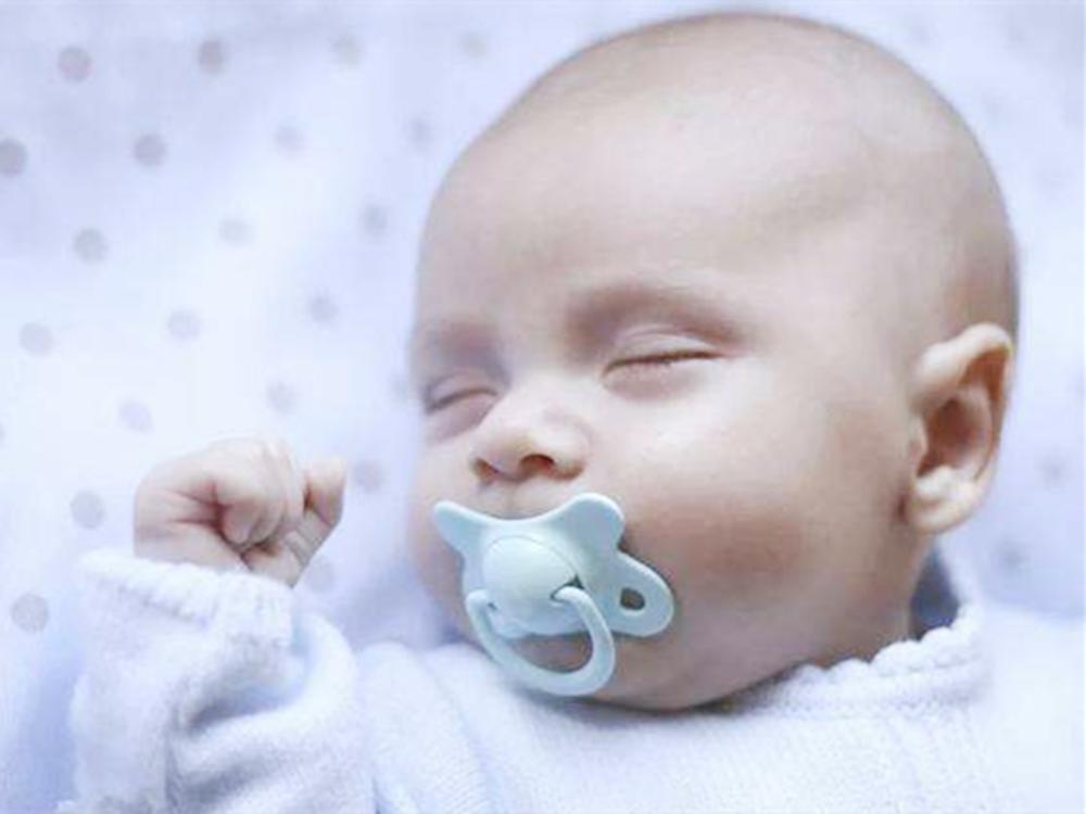 宝宝出口水疹是什么症状,婴儿口水疹症状及治疗方法