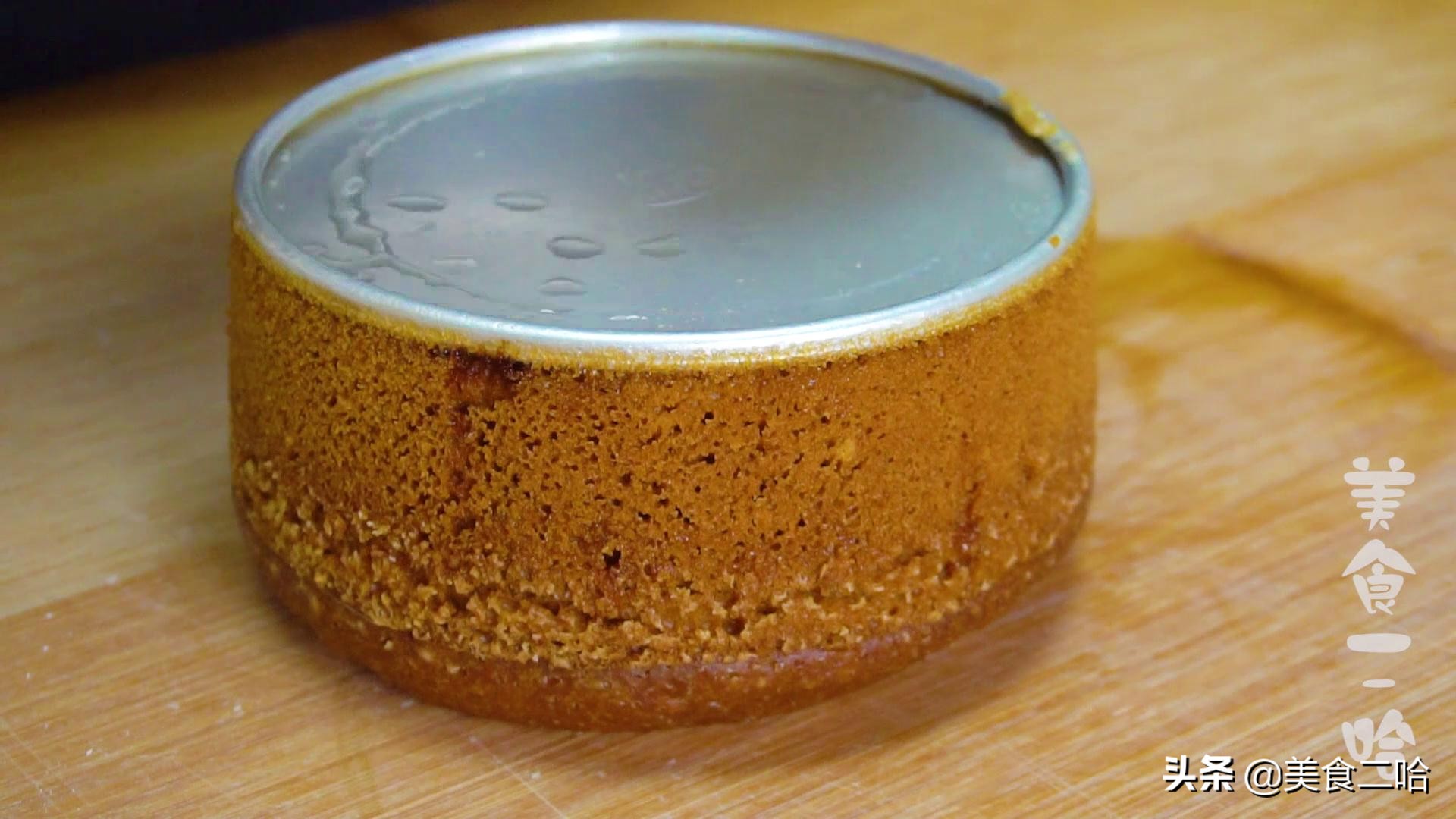 红糖发糕不放酵母粉可以用小苏打,红糖发糕的好吃做法不揉面不发面