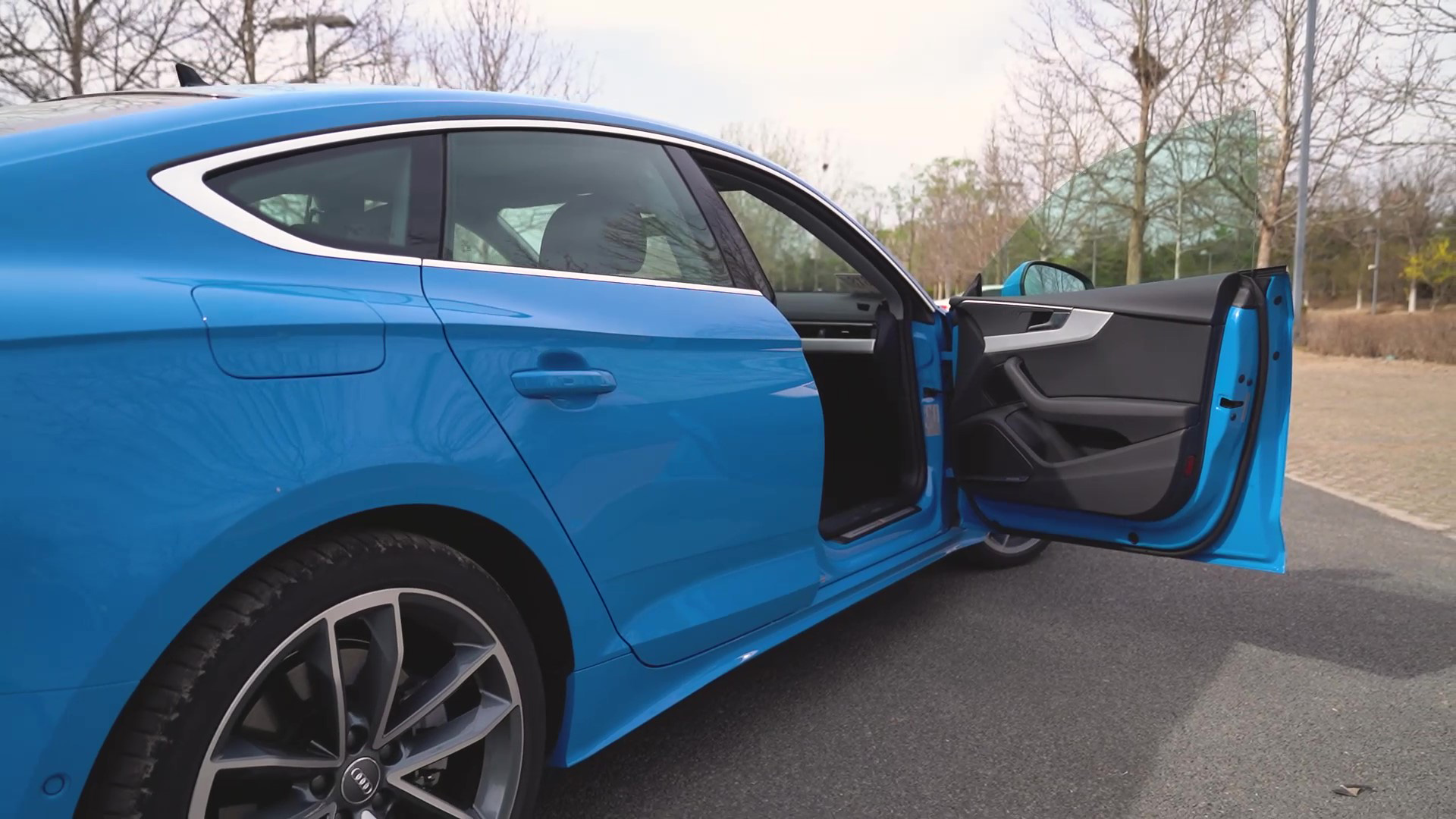 奥迪a540时尚动感,a5sportback四门轿跑体验