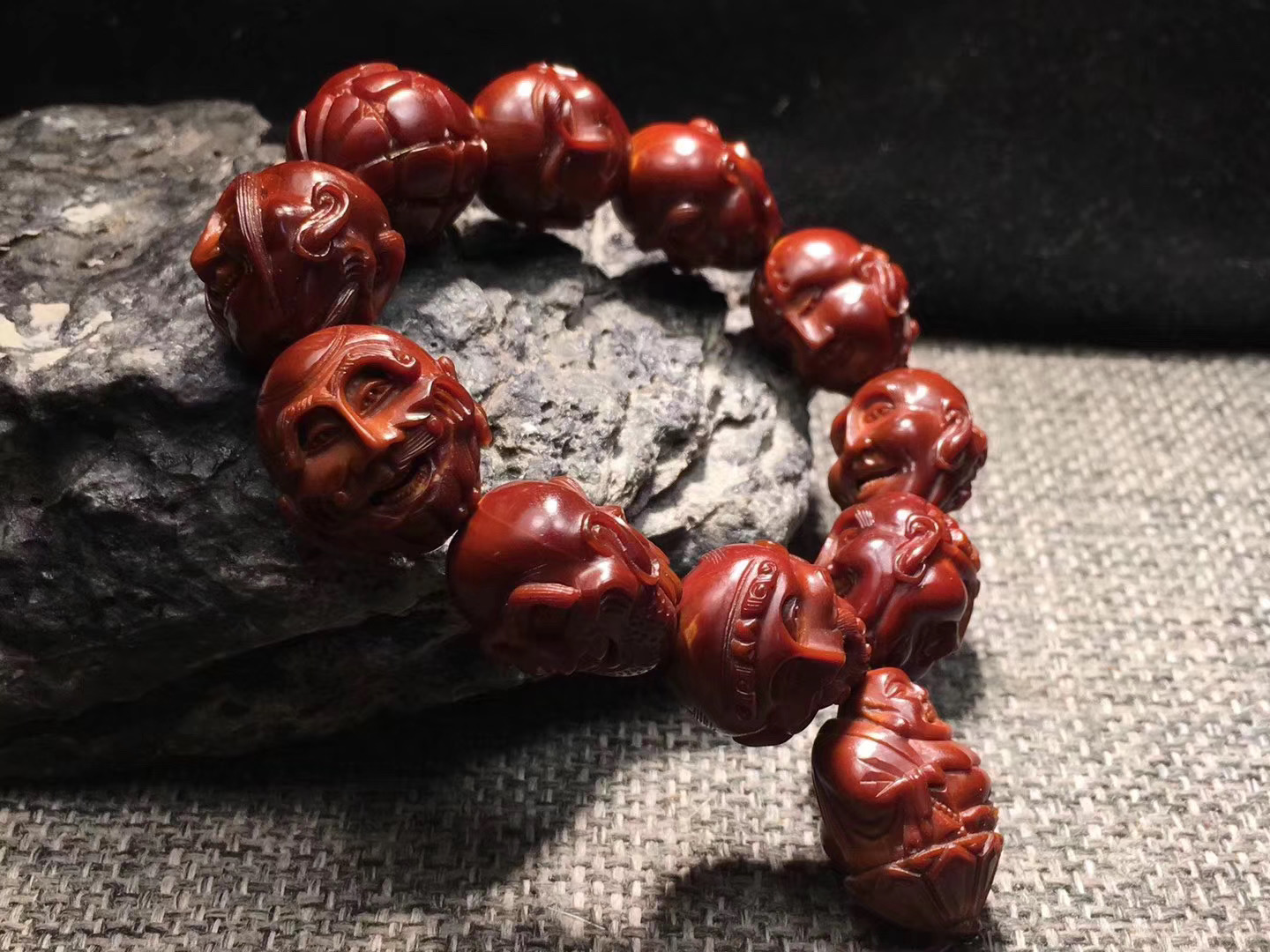 百匠诀核雕开裂,橄榄核小核雕有裂纹怎么办