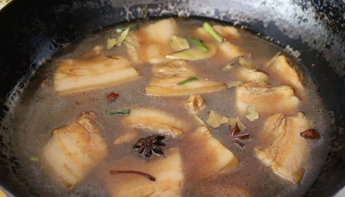 五花肉最好吃的做法q弹软烂,五花肉这种做法比烤肉更好吃