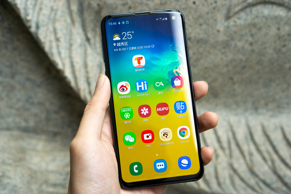 小屏手机三星s10e,三星s10e日常使用顺畅吗