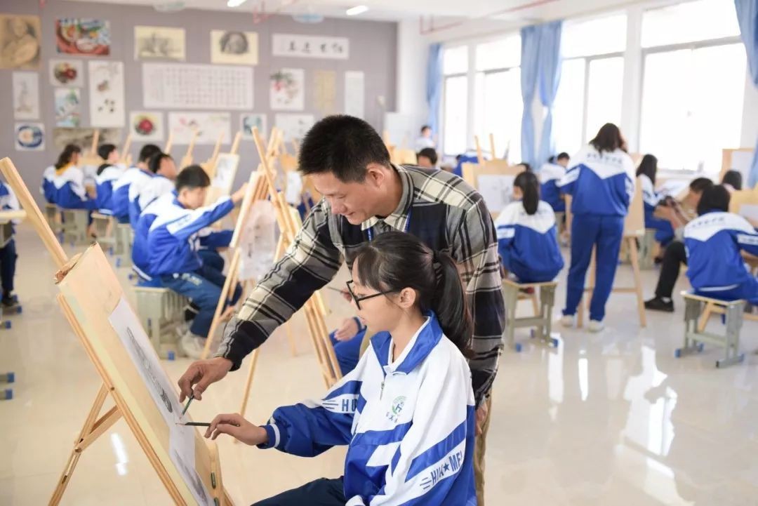 初中毕业上什么中职学校好,考不上高中读什么中专学校好