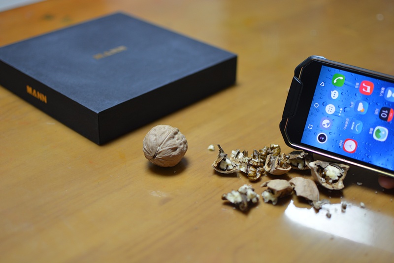 凌漆测评,mann8s三防手机