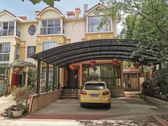 云南恶霸孙小果事件,恶霸孙小果死刑老母亲被判20年