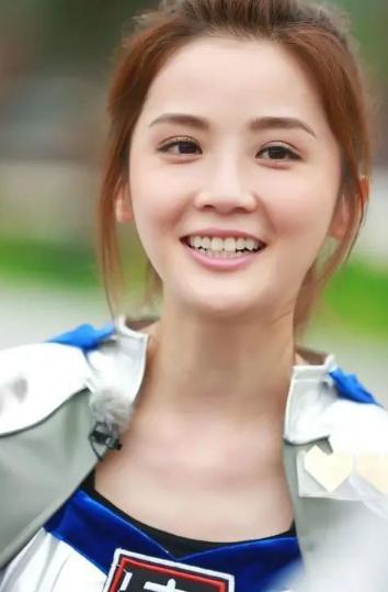 脸上有这4个标记是天生美人脸,脸上有哪些特征比较好看