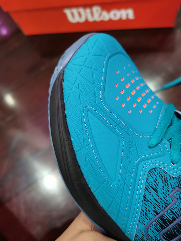 wilson网球拍哪个系列最好用,网球运动鞋哪款好