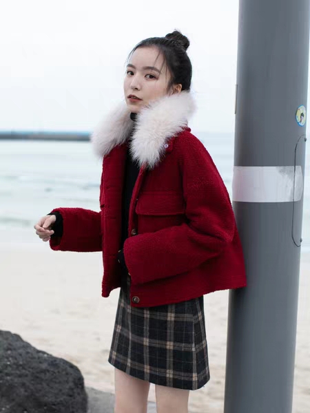 毛呢香风短款外套女秋冬最新款,中款毛呢外套穿搭短款