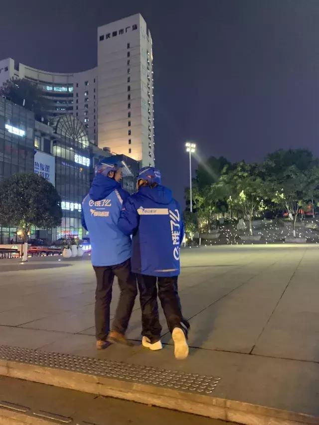 路痴逆袭!不分东南西北的重庆外卖小哥,却收到了“天价”小费?