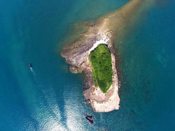 哪里的海岛比鼓浪屿好玩,跟鼓浪屿一样的小岛