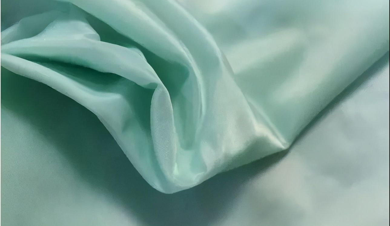 83锦纶17氨纶与100锦纶哪个好,锦纶100和锦纶87氨纶13哪个好