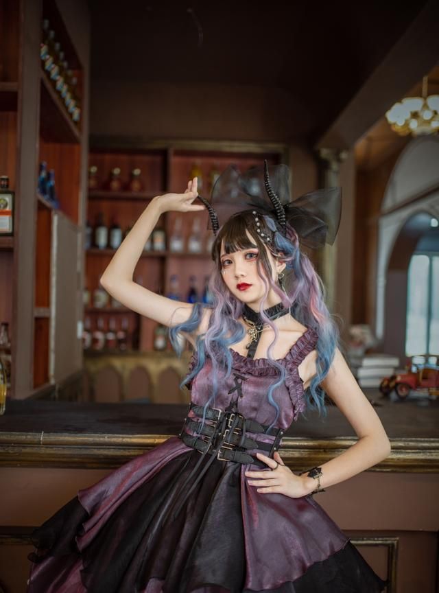 有一种洛丽塔叫“凤蝶裙”，第一眼好丑，当lo娘穿上后直男都心动