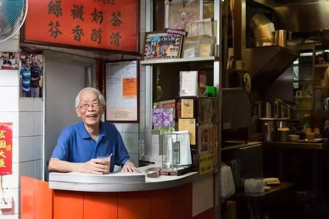 香港兰芳园奶茶多少钱一杯,兰芳园奶茶评测