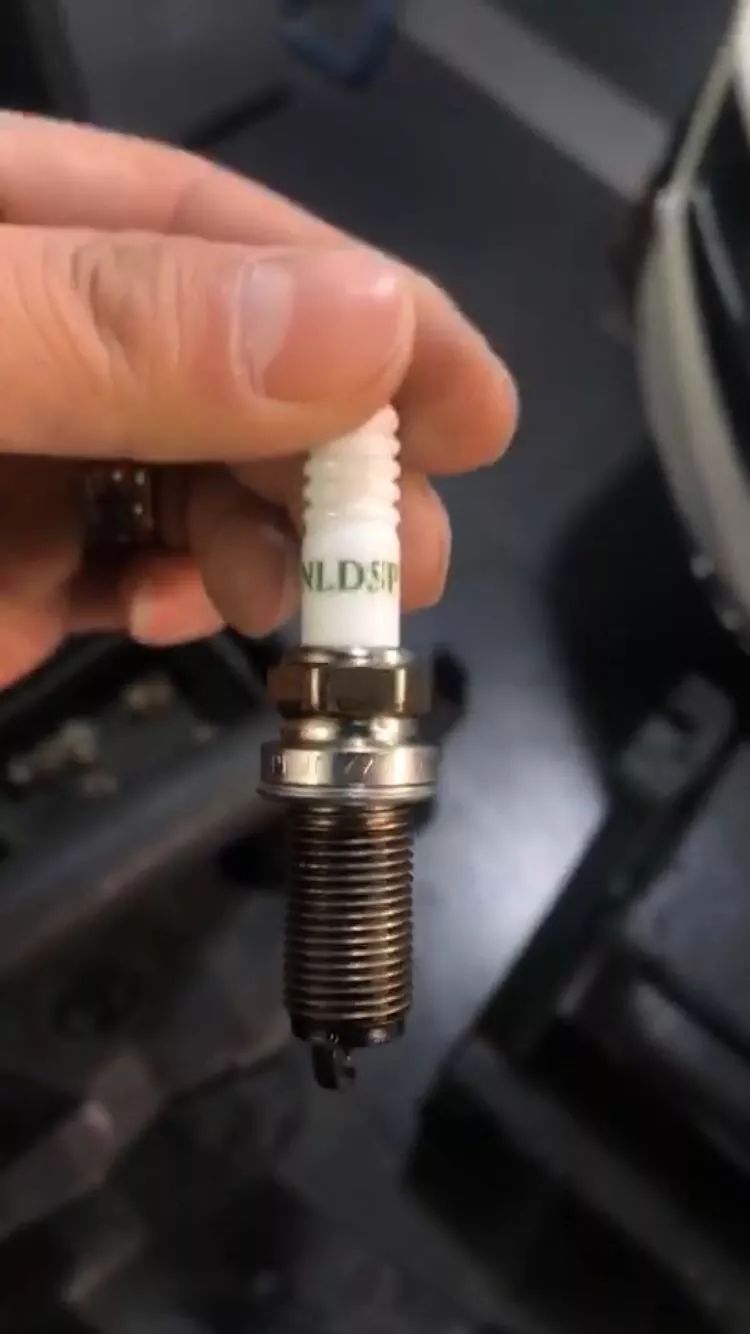 怪兽修车：翻新“残损不堪”的二手霸道LC150，满血复活变新车