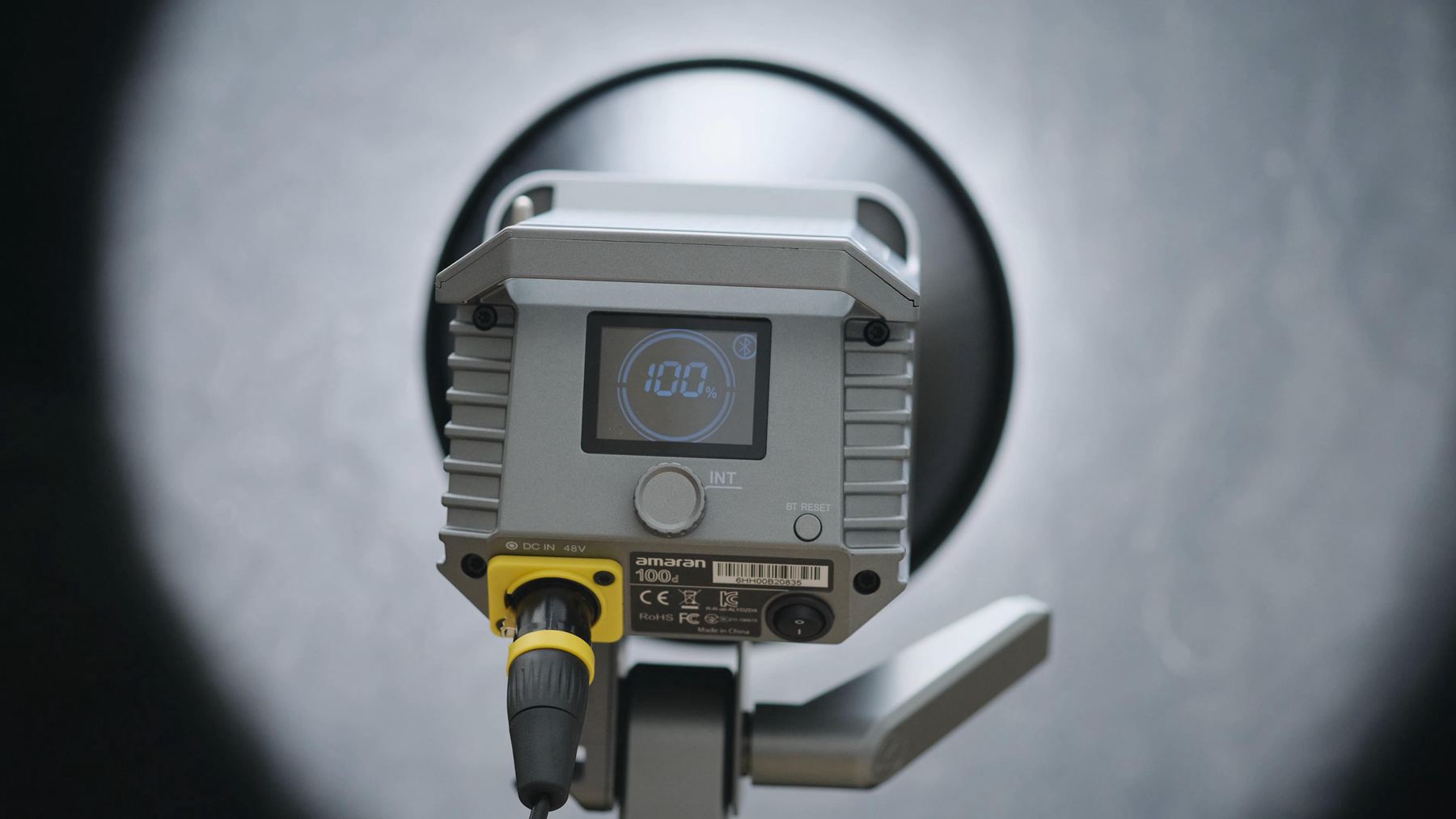 艾蒙拉100d和艾蒙拉100x,爱图仕艾蒙拉灯