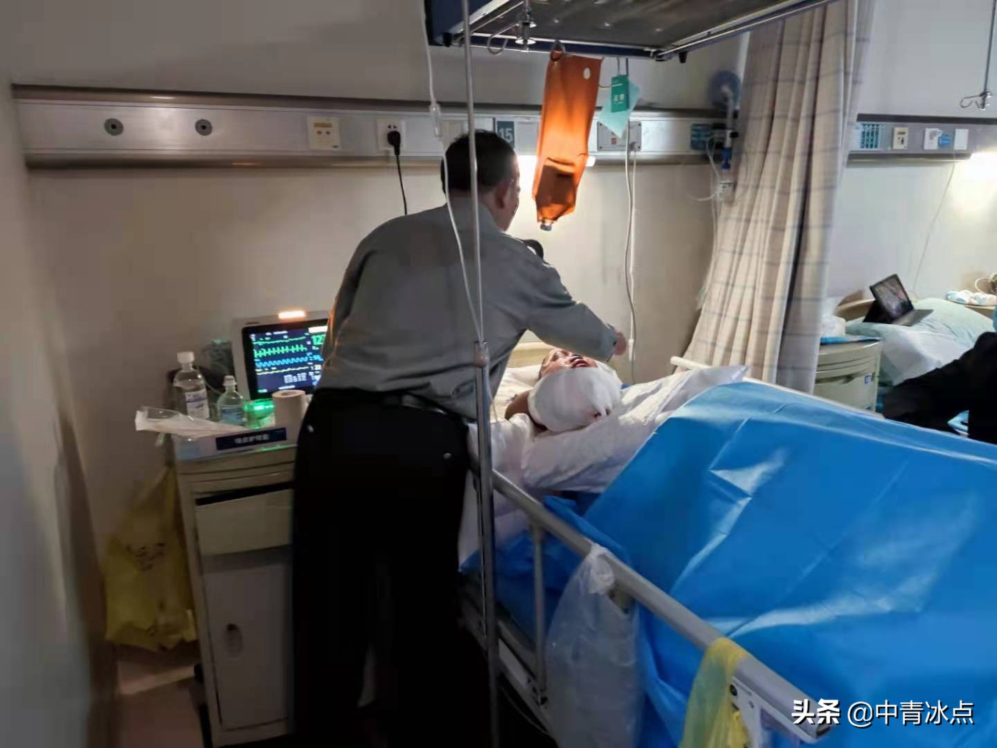 长沙求职男子上厕所刚点烟就爆炸,长沙求职小伙厕所点烟爆炸