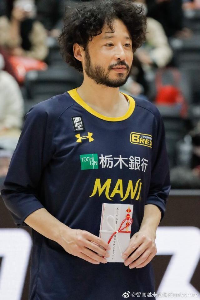 日本篮球运动员姚明,日本首位nba球员