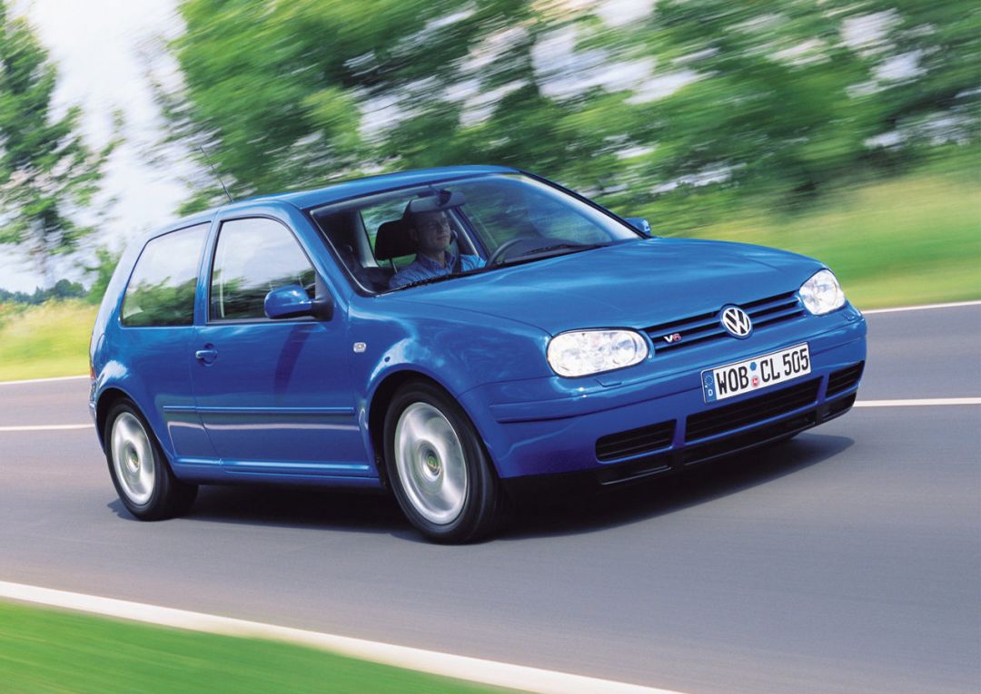 高尔夫7和高尔夫8,8代高尔夫比7代高尔夫窄