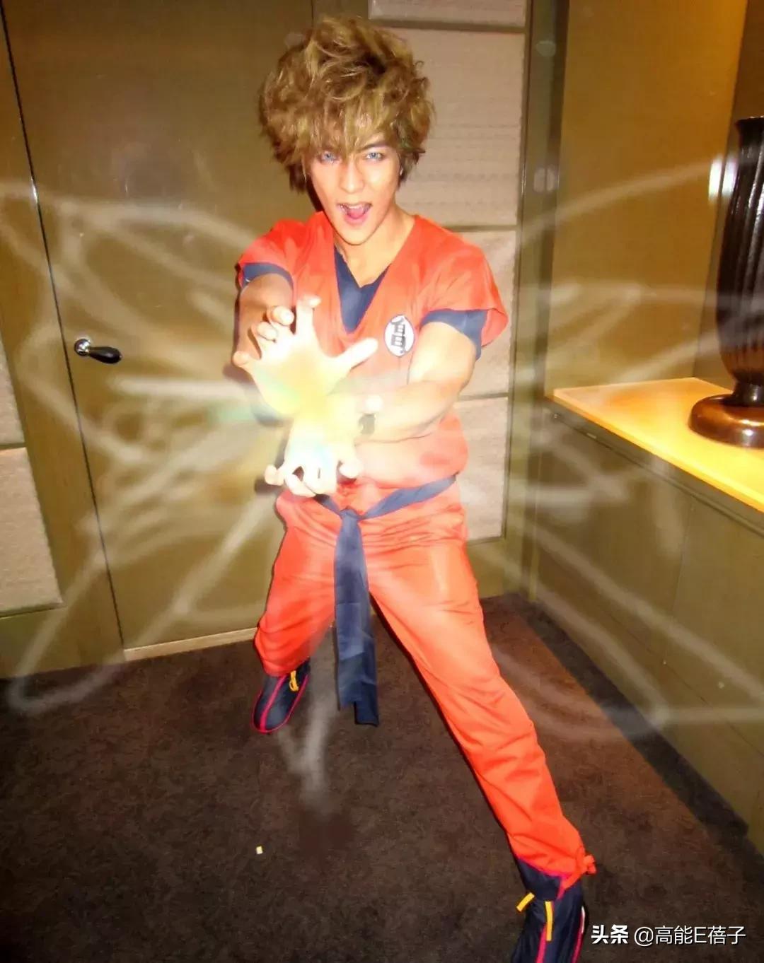 七龙珠里面的成龙是龟仙人吗,成龙谈七龙珠