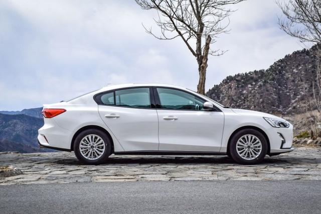 新福克斯油耗突然猛涨,新款福克斯车主反馈