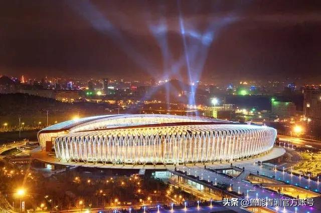 广州恒大足球场新设计方案,广州恒大专业足球场设计图视频