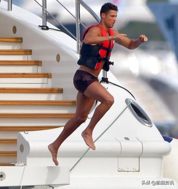 足球俱乐部游艇,足球明星买游艇